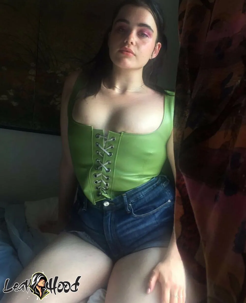 Barbie Ferreira (Euphoria actress) Nude Leaks OnlyFans #3 - LeakHood