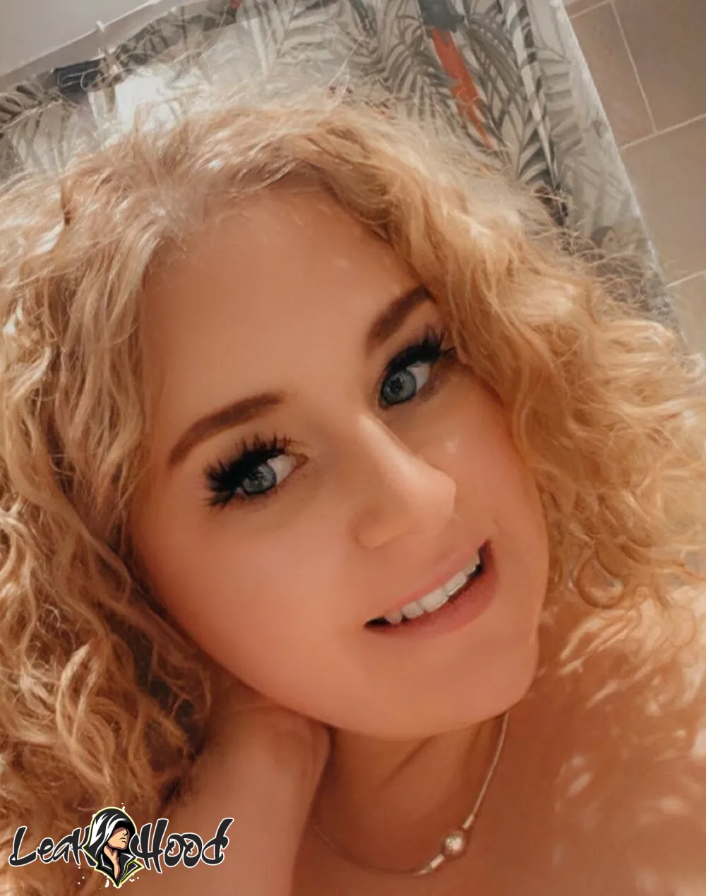 Curvy Abbii Nude Leaks OnlyFans #35 - LeakHood