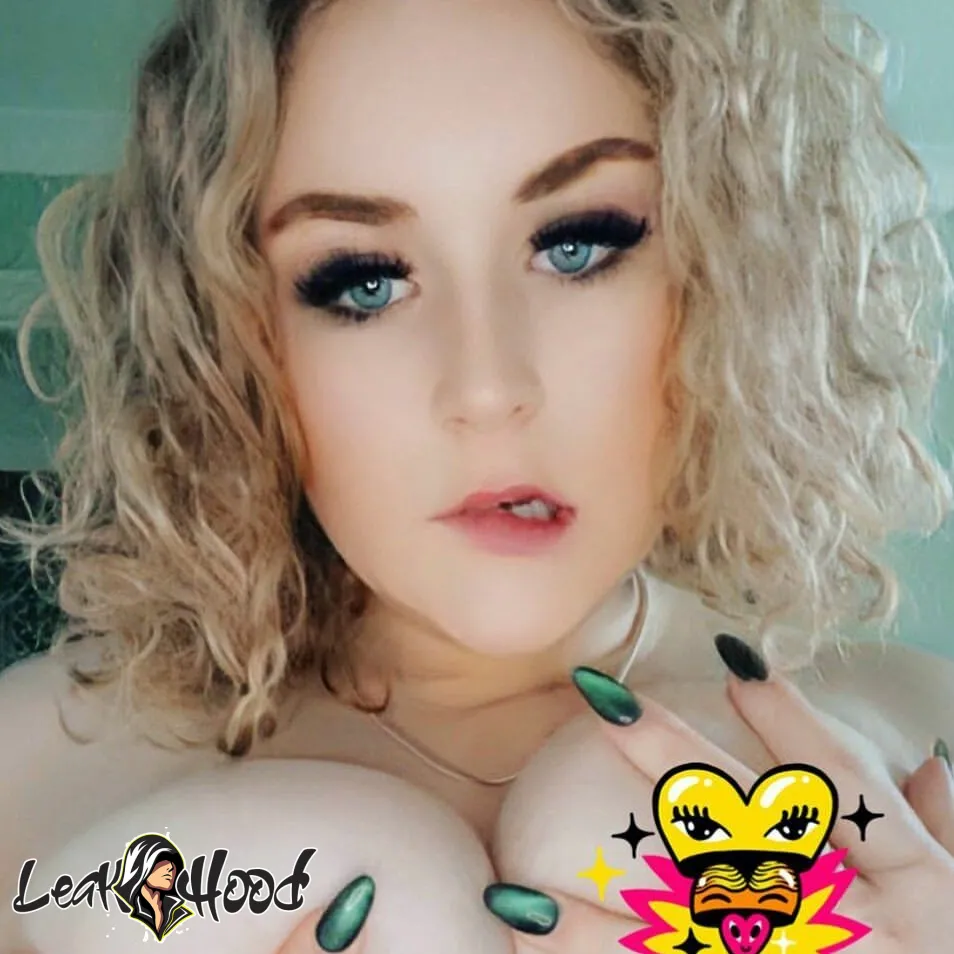 Curvy Abbii Nude Leaks OnlyFans #52 - LeakHood