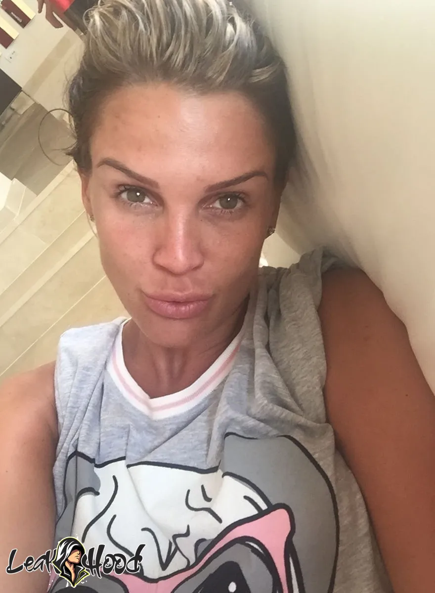 Danielle Lloyd Nude Leaks OnlyFans #593 - LeakHood