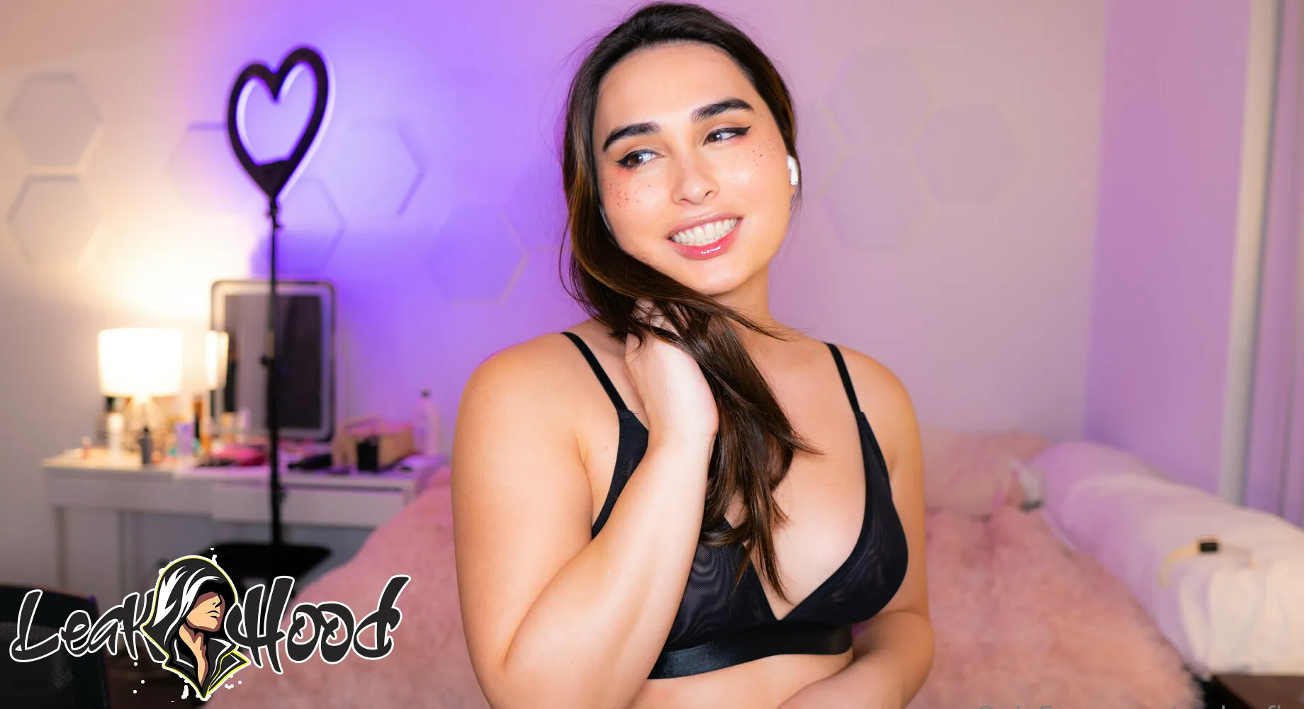 emberfiera Nude Leaks OnlyFans #2 - LeakHood