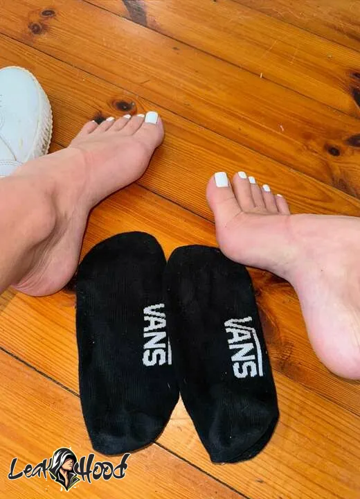 Emmysfeetandsocks Nude Leaks OnlyFans #9 - LeakHood