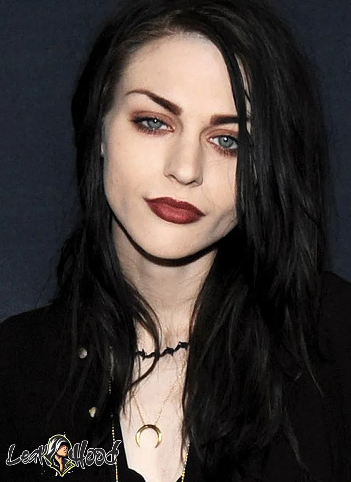 Frances Bean Cobain Nude Leaks OnlyFans #73 - LeakHood