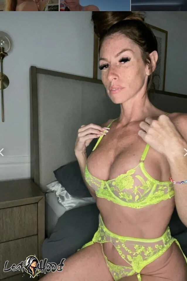 freckledmommi Nude Leaks OnlyFans #10 - LeakHood