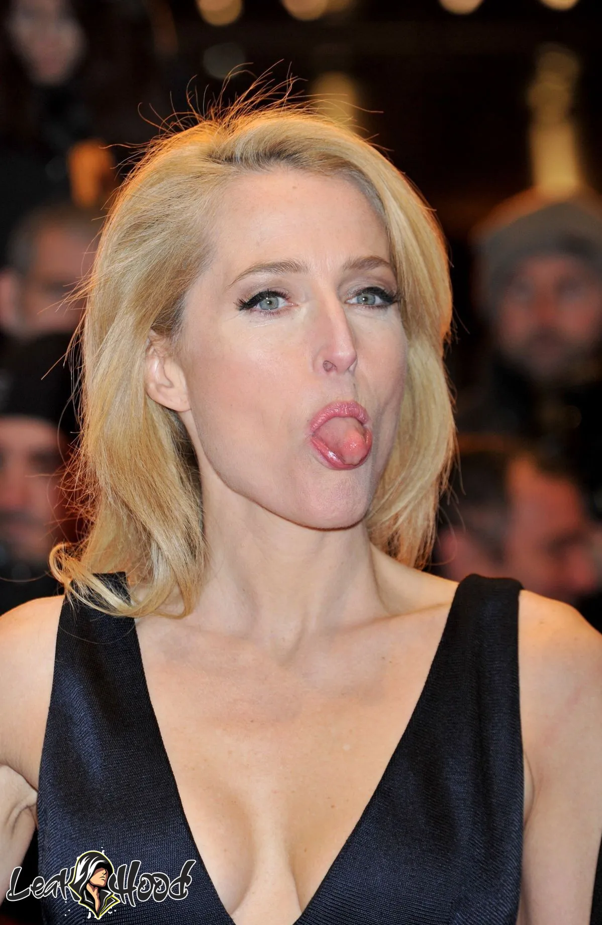 Gillian Anderson Nude Leaks OnlyFans #285 - LeakHood