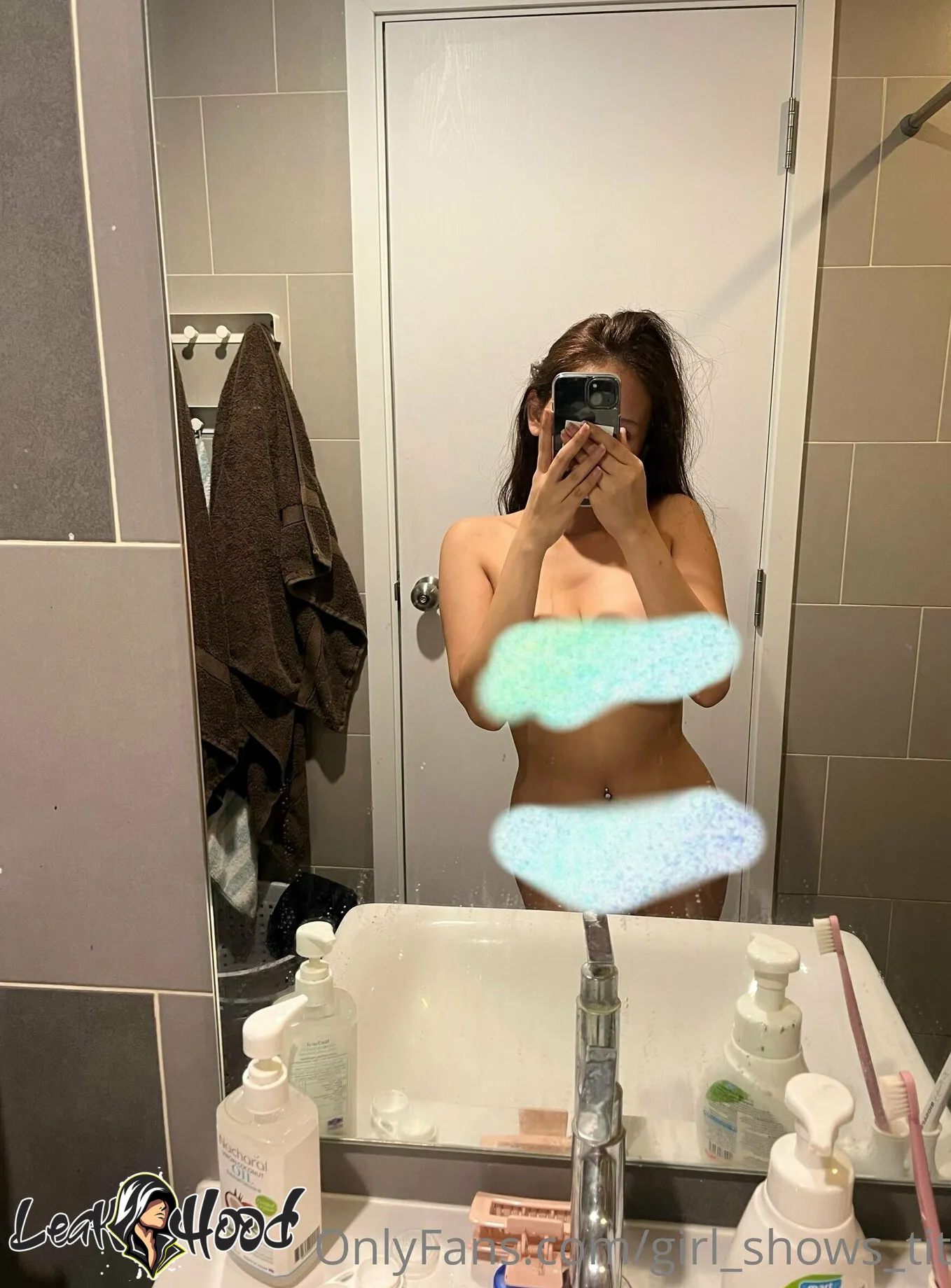 girl_shows_tits Nude Leaks OnlyFans #7 - LeakHood