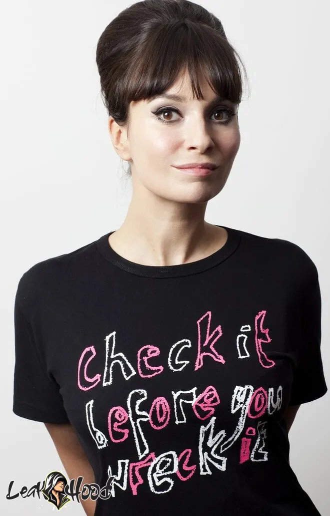 Gizzi Erskine Nude Leaks OnlyFans #40 - LeakHood