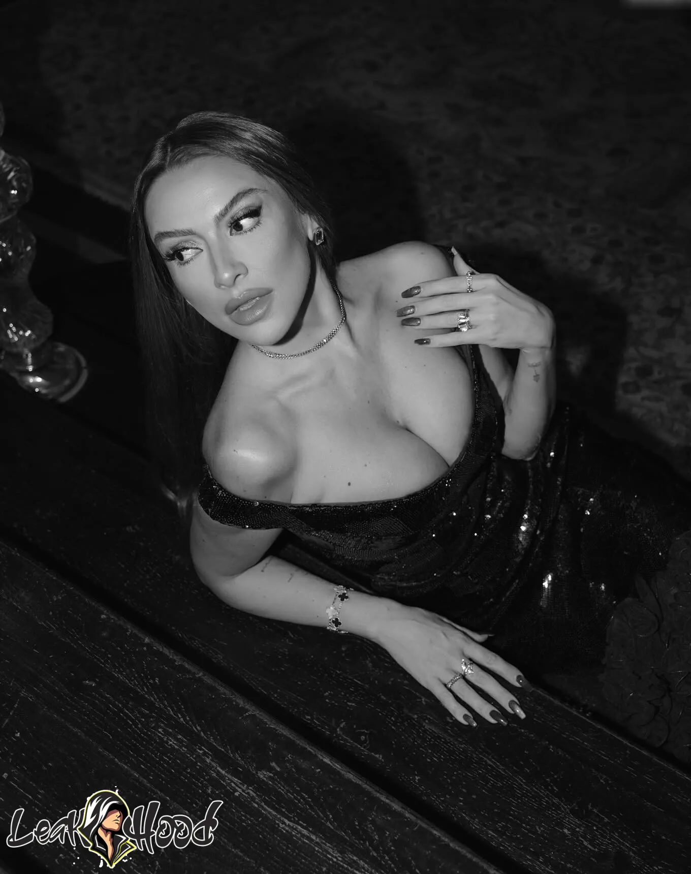 Hadise Nude Leaks OnlyFans #40 - LeakHood