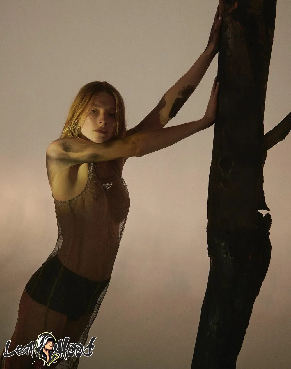 Hunter Schafer Nude Leaks OnlyFans #23 - LeakHood