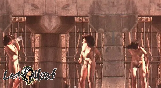 Juliette Binoche Nude Leaks OnlyFans #102 - LeakHood