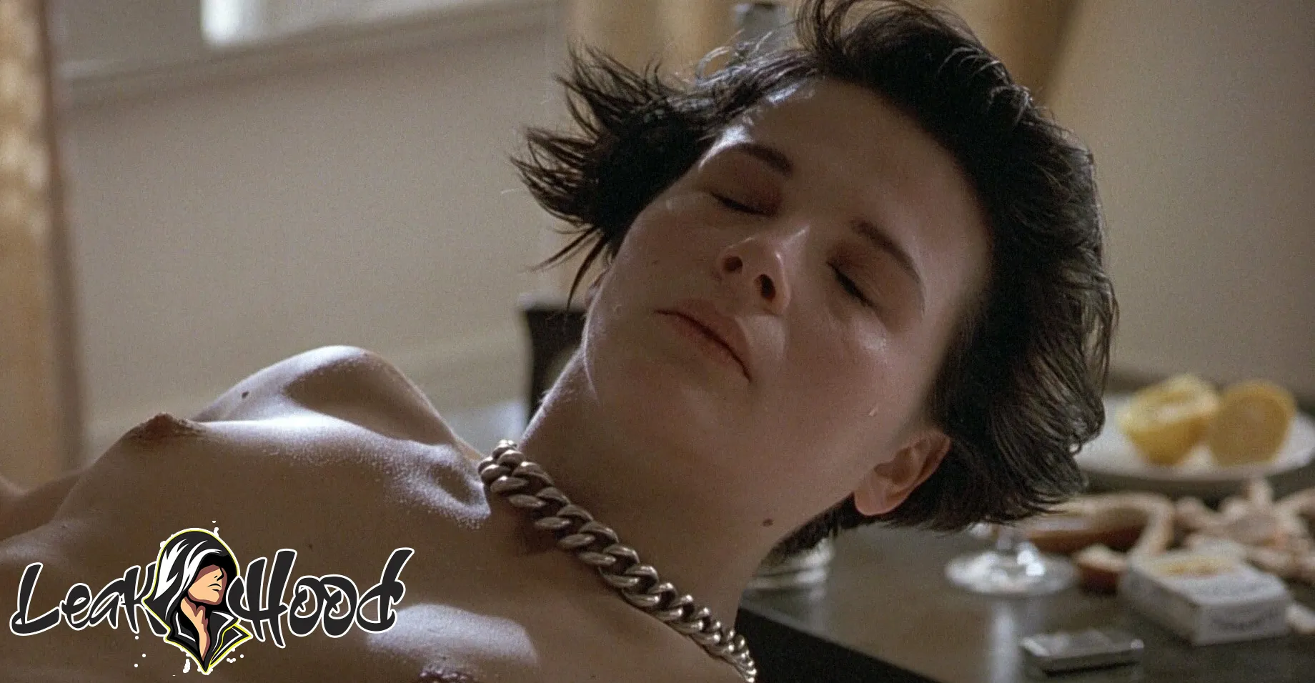 Juliette Binoche Nude Leaks OnlyFans #125 - LeakHood