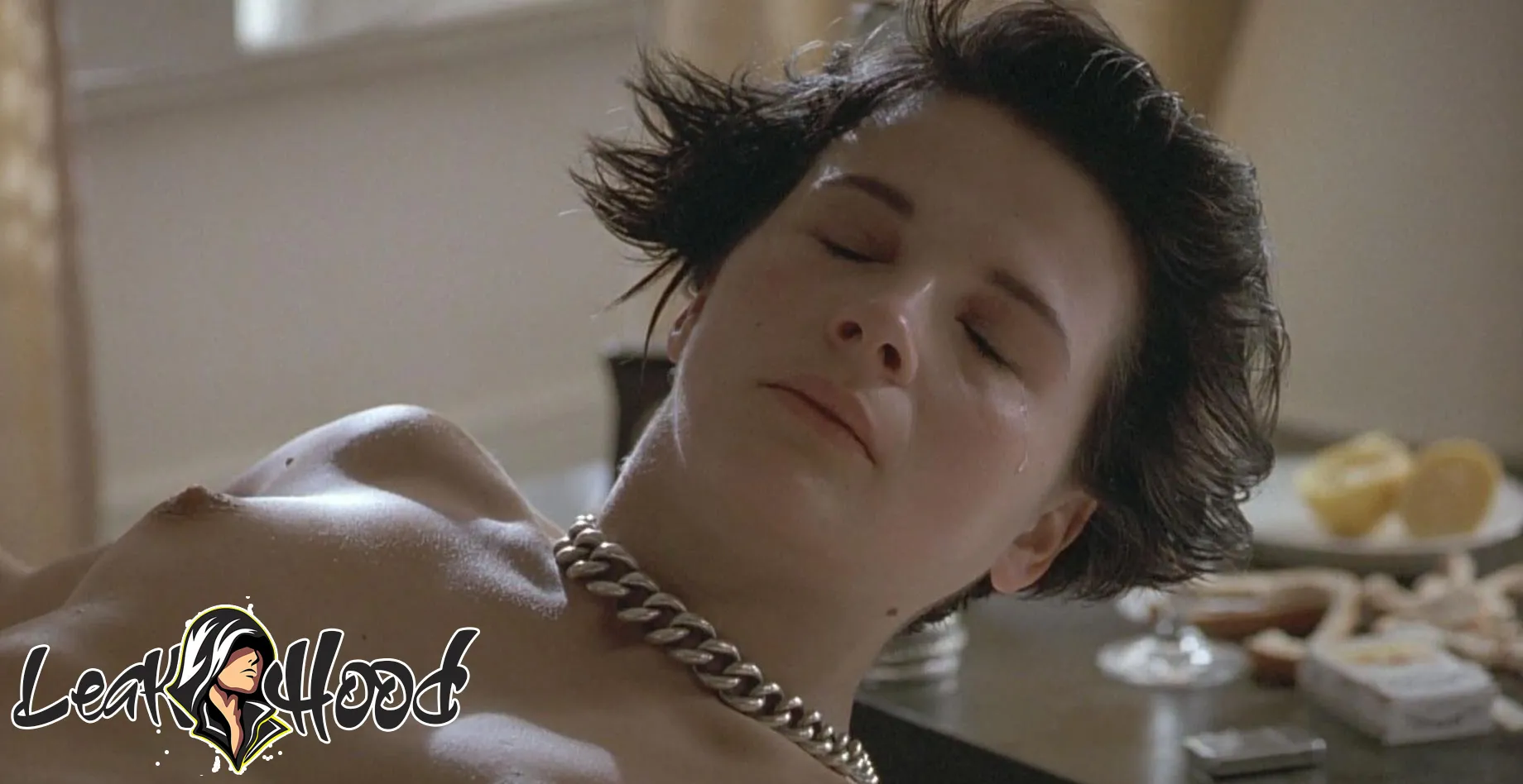 Juliette Binoche Nude Leaks OnlyFans #42 - LeakHood