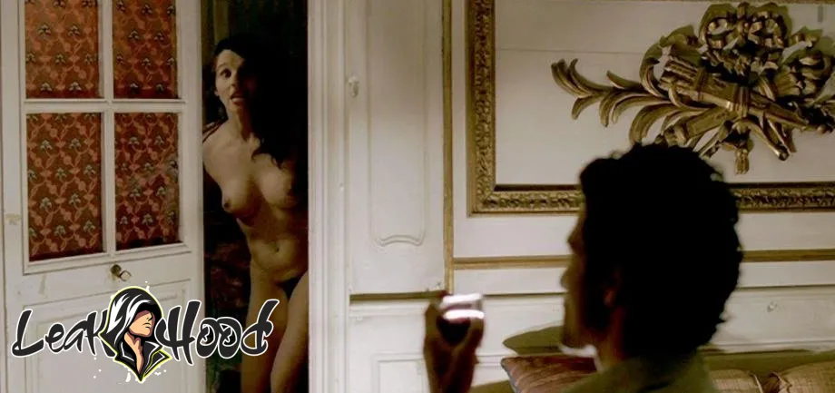 Juliette Binoche Nude Leaks OnlyFans #49 - LeakHood