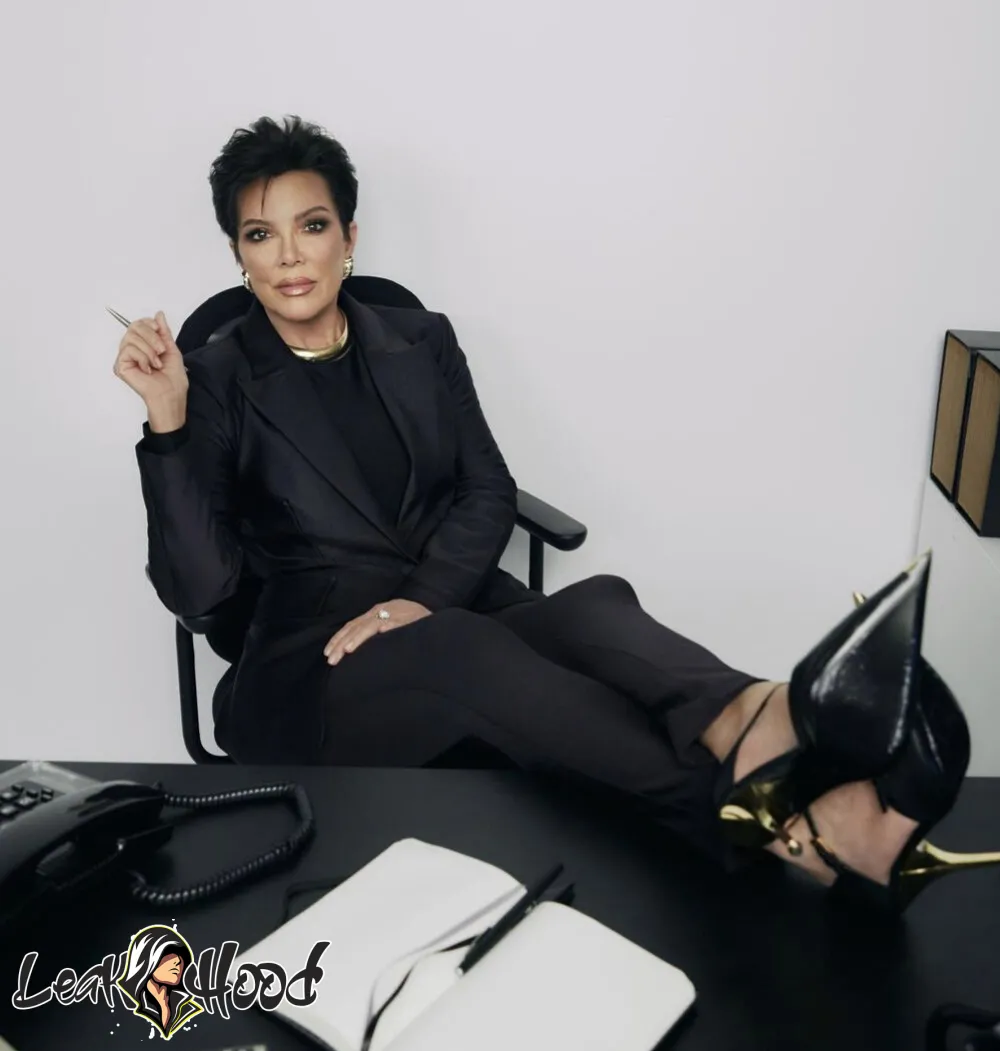 Kris Jenner Nude Leaks OnlyFans #177 - LeakHood