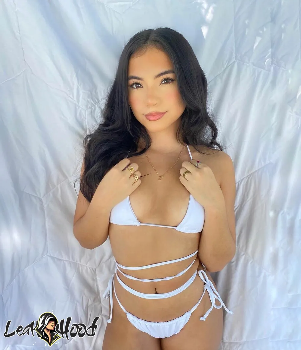 Laura Ospina Nude Leaks OnlyFans #46 - LeakHood