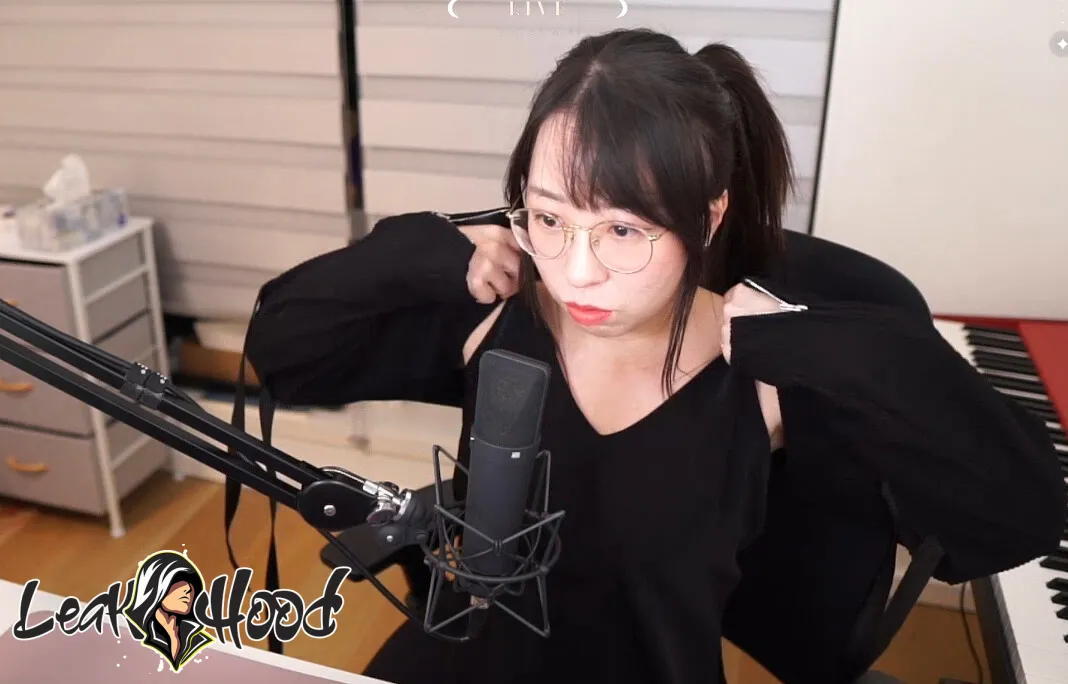 lolnatsumiii Nude Leaks OnlyFans #120 - LeakHood