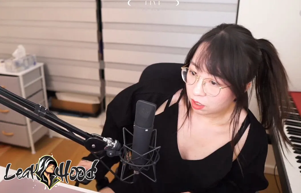 lolnatsumiii Nude Leaks OnlyFans #125 - LeakHood