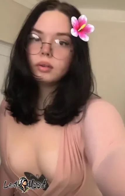 Miaumiauloira Nude Leaks OnlyFans #1 - LeakHood