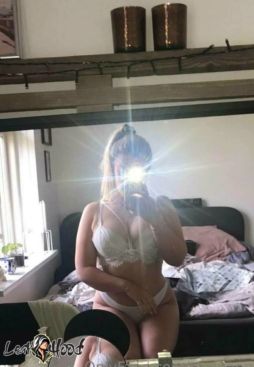 realnanna Nude Leaks OnlyFans #3 - LeakHood