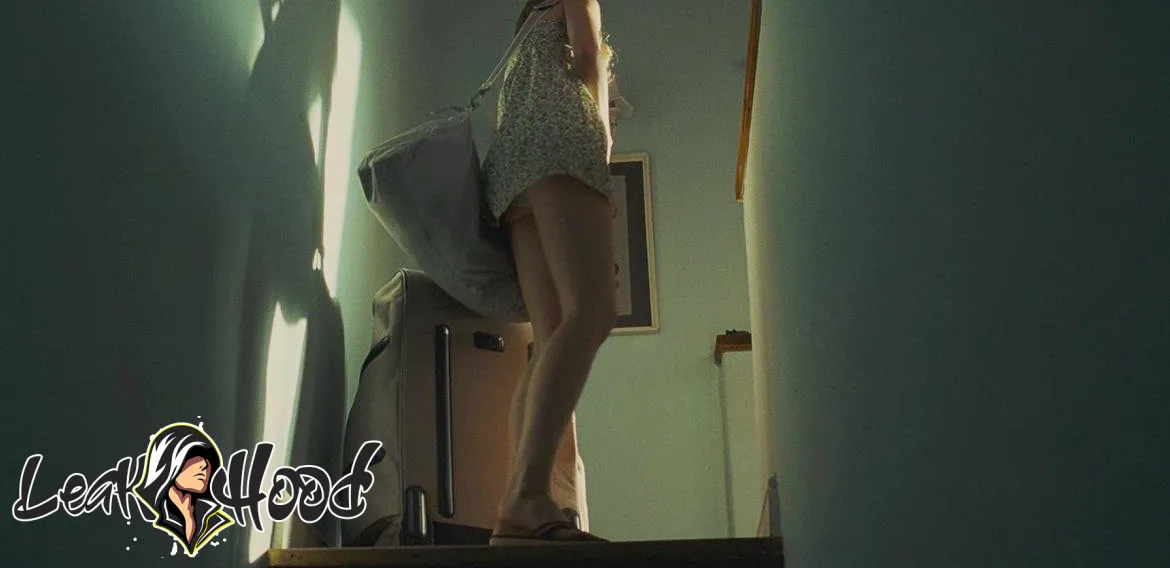 Sara Paxton Nude Leaks OnlyFans #40 - LeakHood