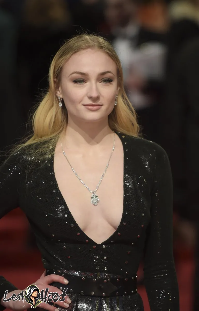 Sophie Turner Nude Leaks OnlyFans #462 - LeakHood