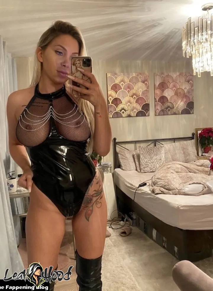 Tara Tabitha Nude Leaks OnlyFans #21 - LeakHood