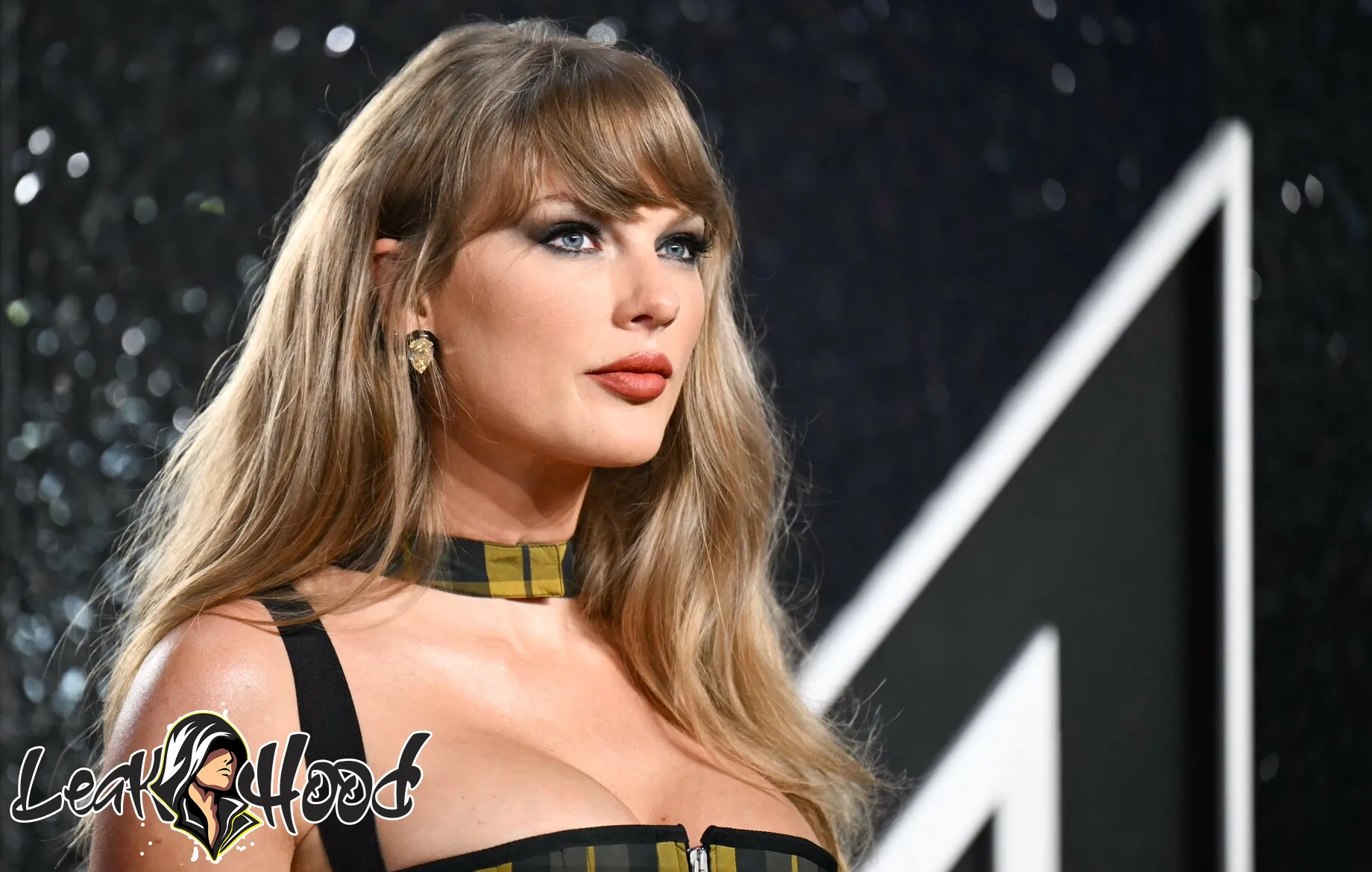 Taylor Swift Nude Leaks OnlyFans #6070 - LeakHood