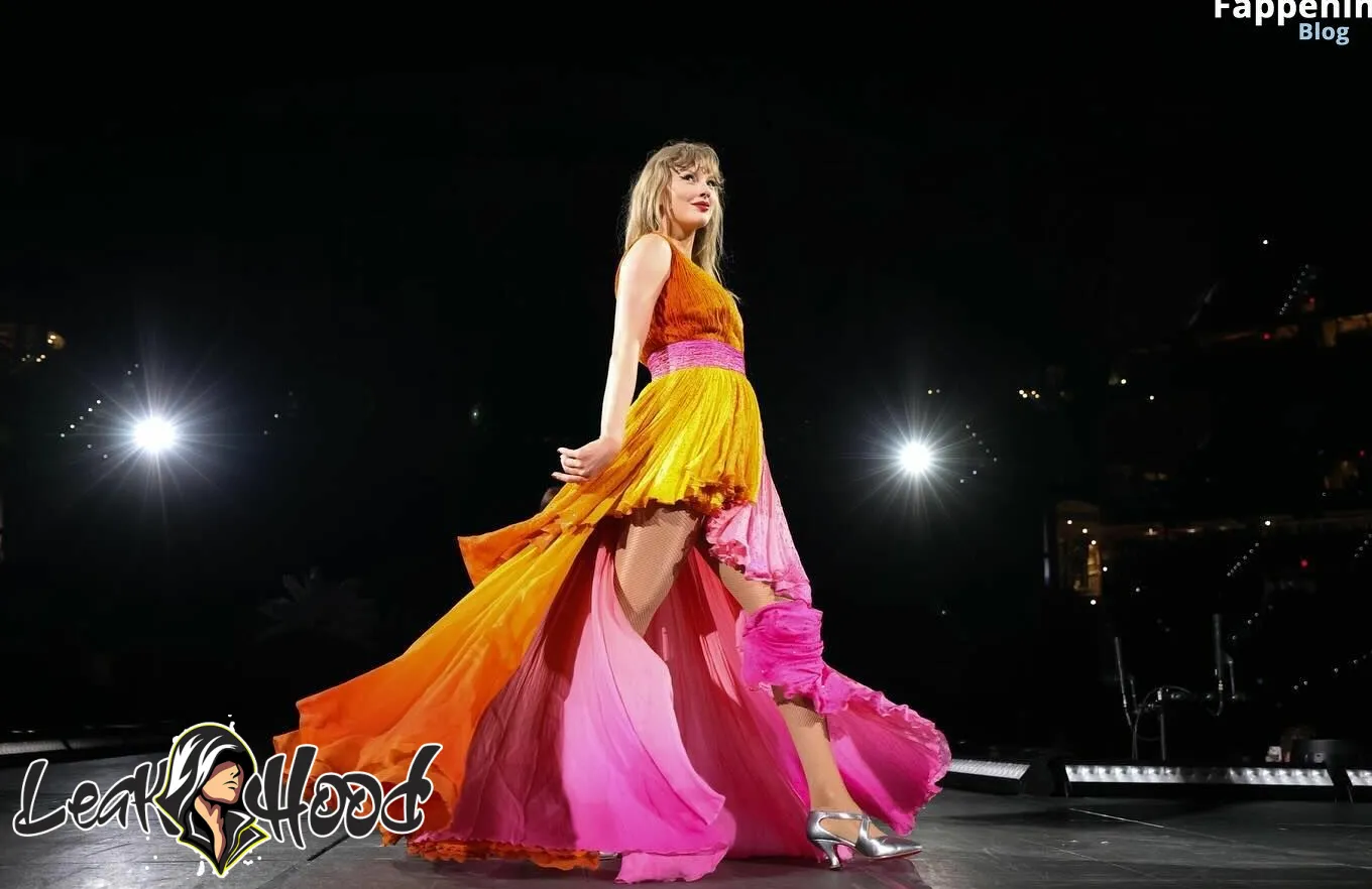 Taylor Swift Nude Leaks OnlyFans #6150 - LeakHood