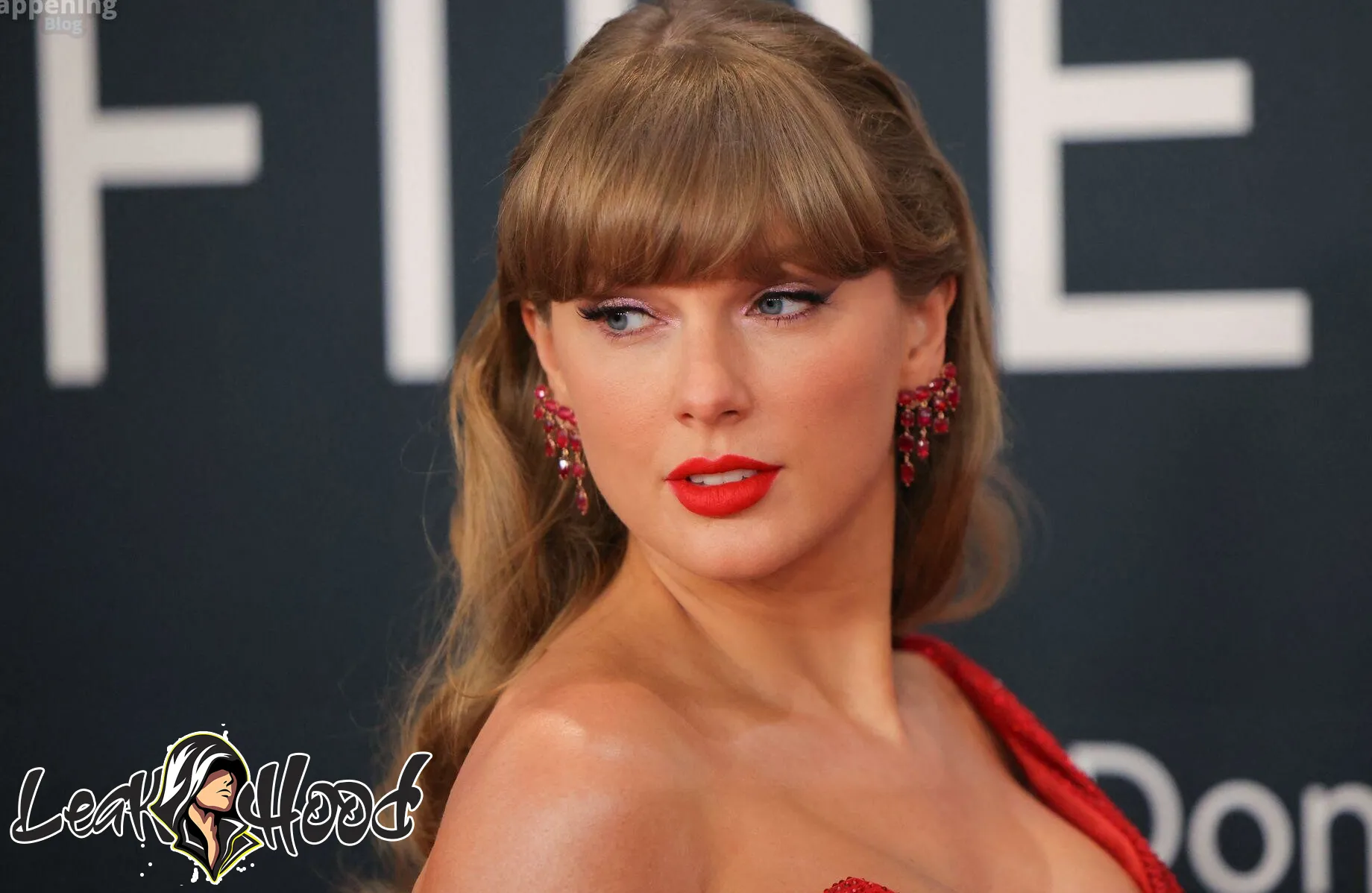 Taylor Swift Nude Leaks OnlyFans #6330 - LeakHood