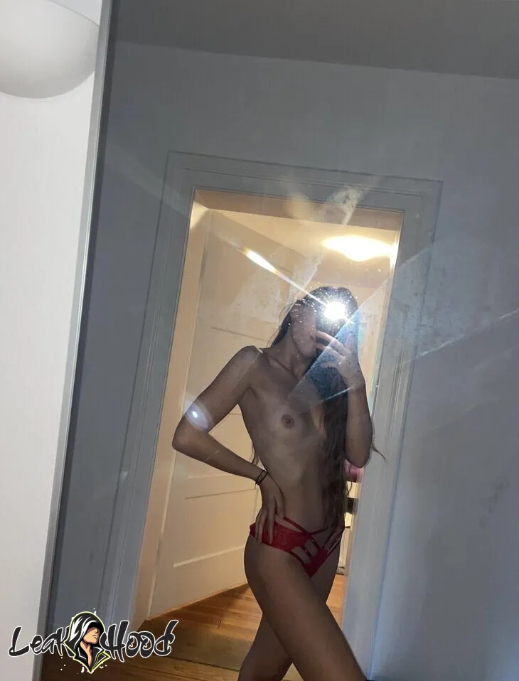 Vroni Sbrizzai Nude Leaks OnlyFans #3 - LeakHood